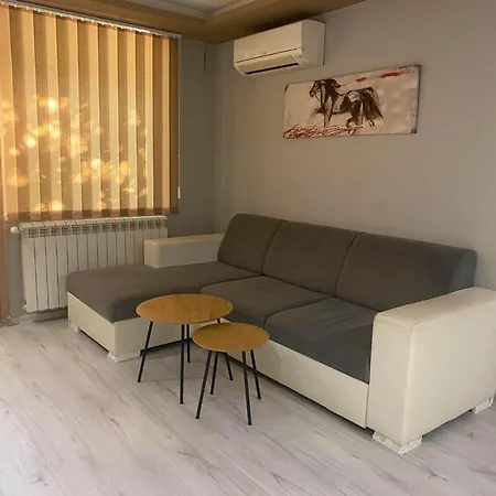 Apartament Luxury Near Varna, Located In Tyrgowiszte