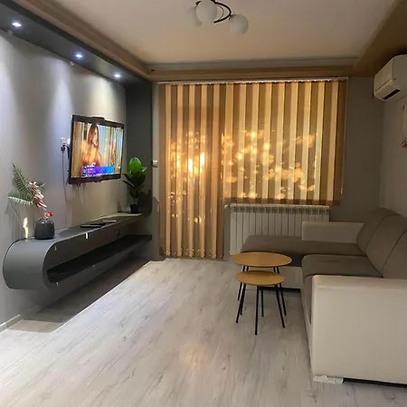 Luxury Near Varna, Located In Apartament Tyrgowiszte